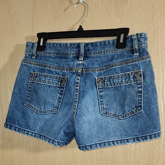 Old Navy Classic Blue Jean Shorts - Picture 3 of 5